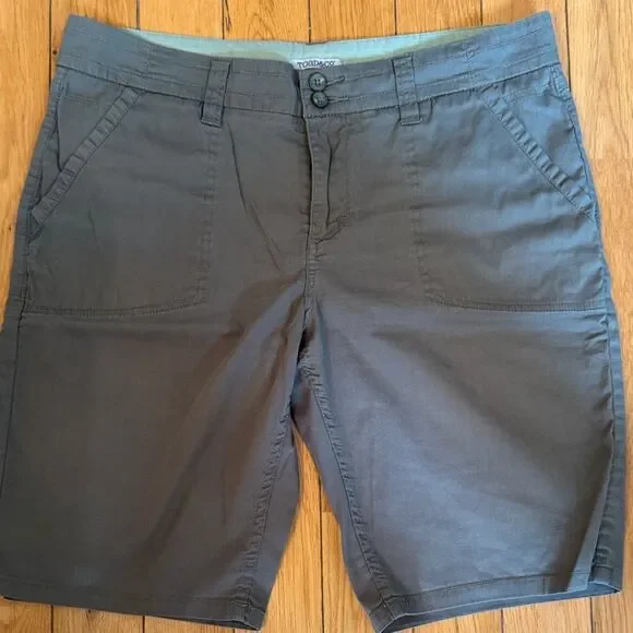 Toad&Co Women's Hiking/Outdoor Bermudas - Picture 2 of 7
